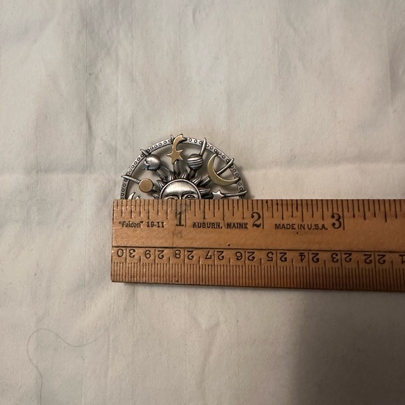 Signed JJ (Jonette Jewelry) Pewter Celestial Brooch - Picture 8 of 8